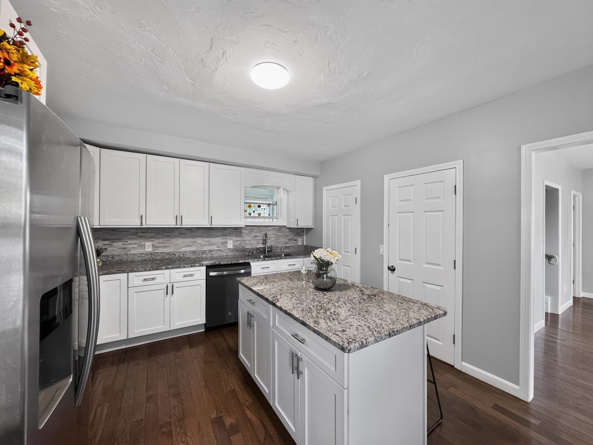 Single Family Residence at 660 Pleasant St, Leicester MA 01542, Leicester, photo 6 of 38