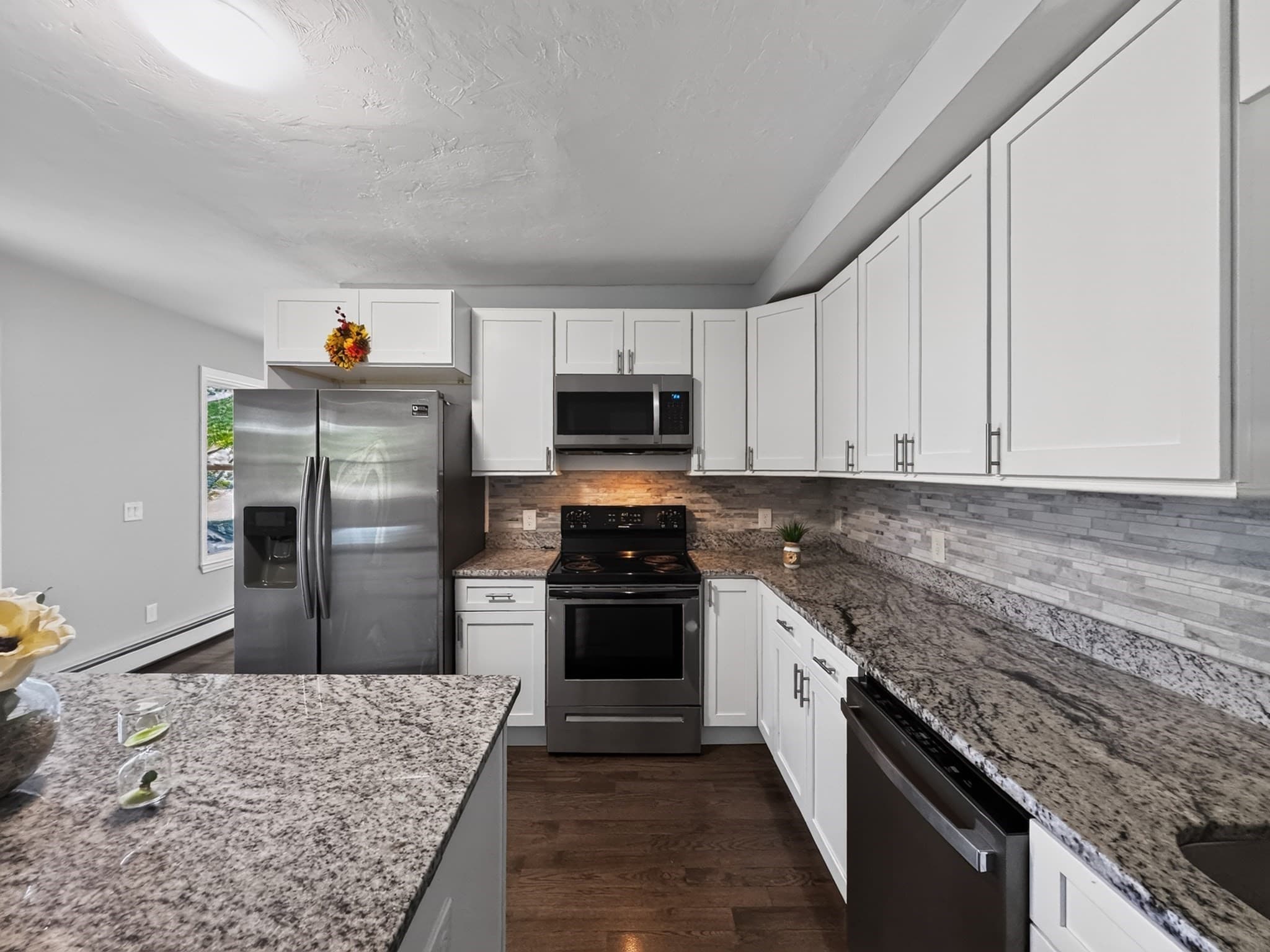 Single Family Residence at 660 Pleasant St, Leicester MA 01542, Leicester, photo 7 of 38