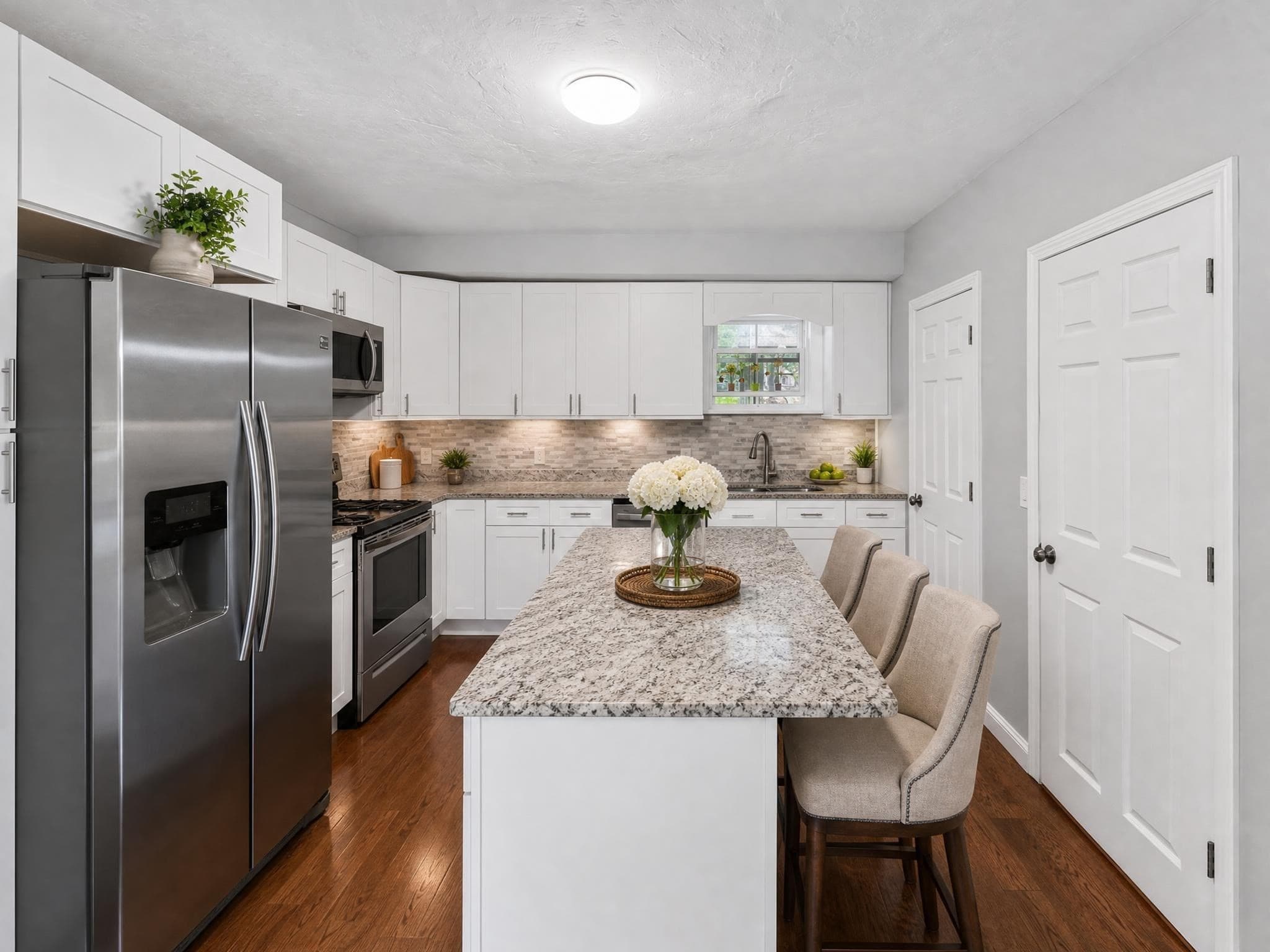 Single Family Residence at 660 Pleasant St, Leicester MA 01542, Leicester, photo 3 of 38