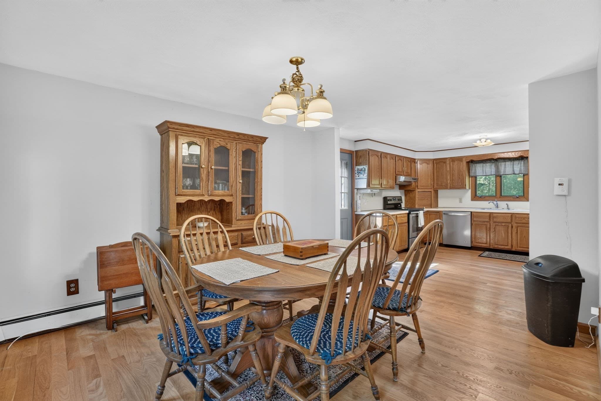 Single Family Residence at 210 Tispaquin St, Middleboro MA 02346, Middleboro, photo 10 of 38