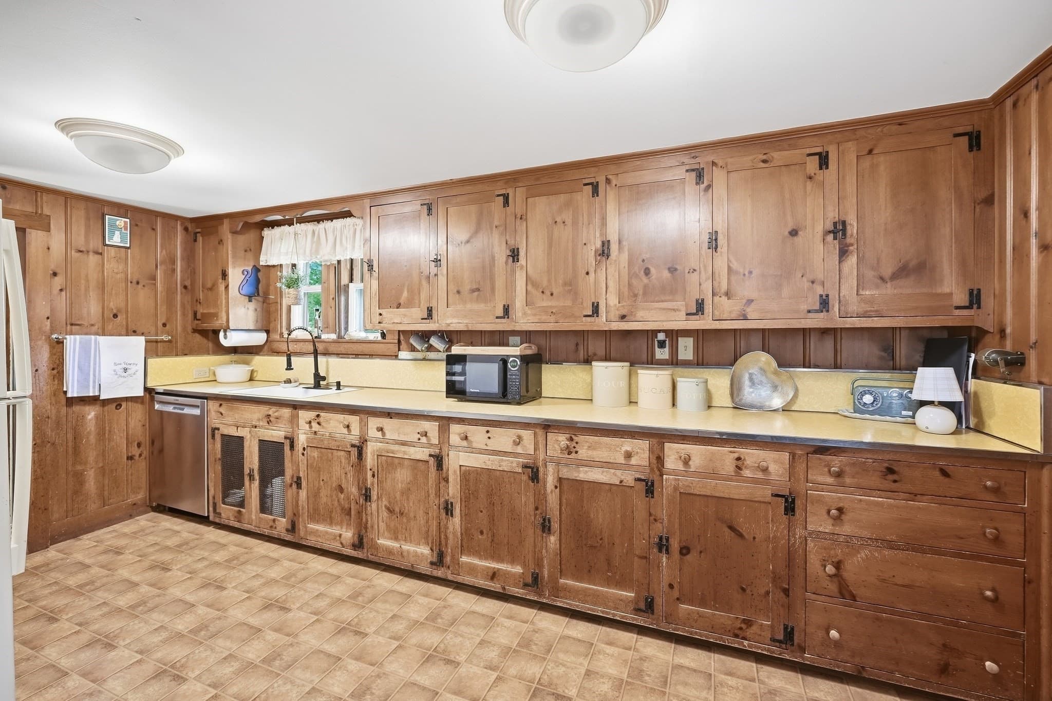Single Family Residence at 84 Maple Street, Oakham MA 01068, photo 6 of 42