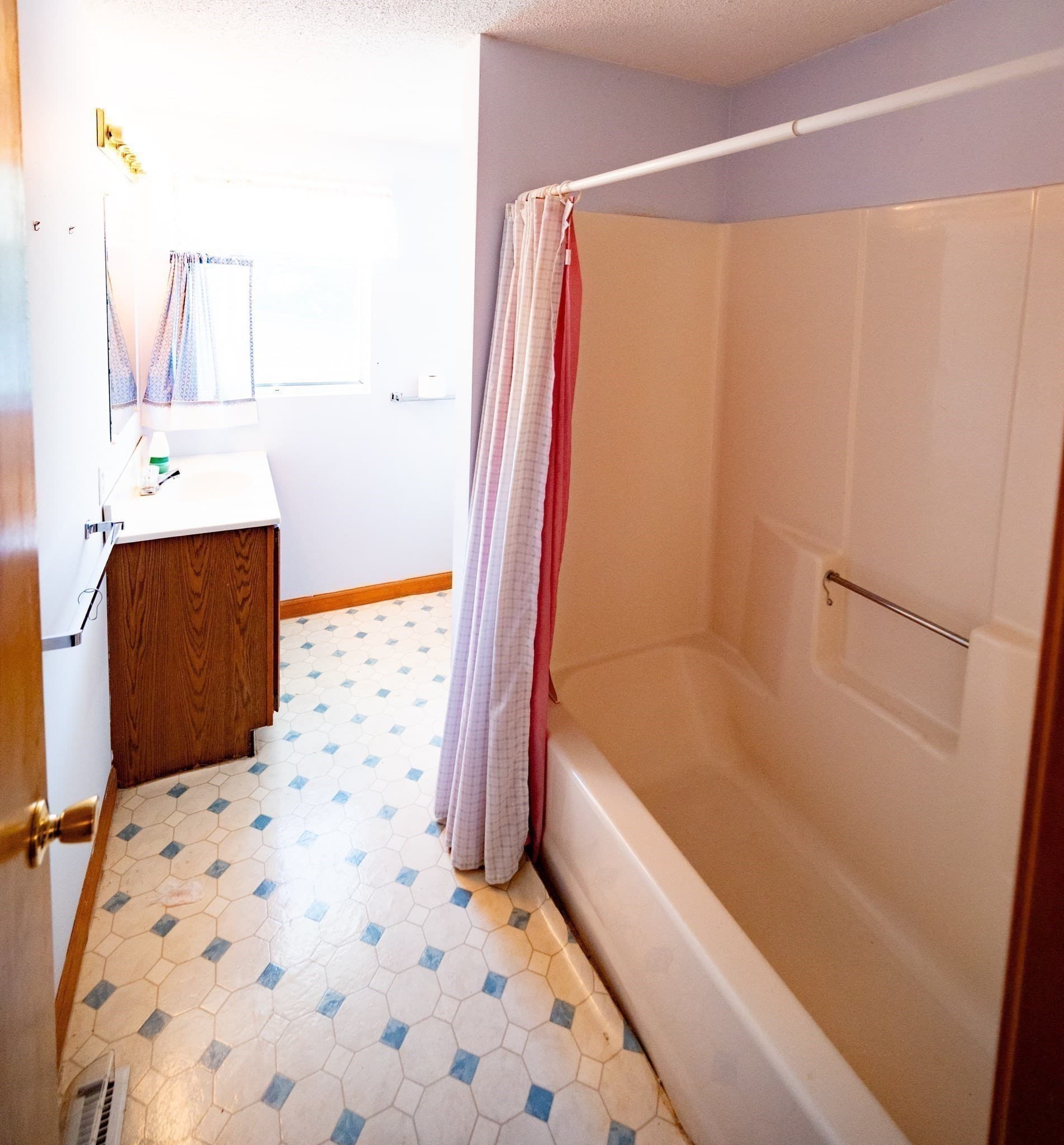 Condominium at 91 Briar Way # 91, Greenfield MA 01301, Greenfield, photo 7 of 25