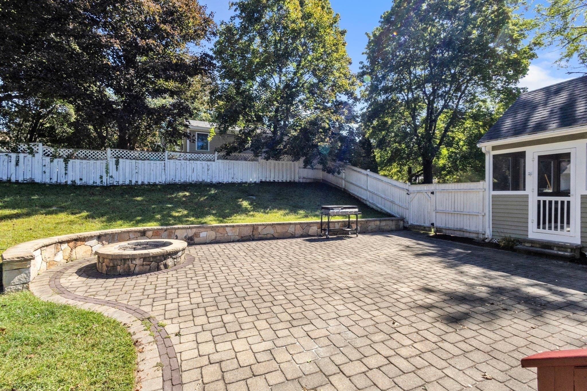 Single Family Residence at 4 Stratton Rd, Hudson MA 01749, Hudson, photo 37 of 41
