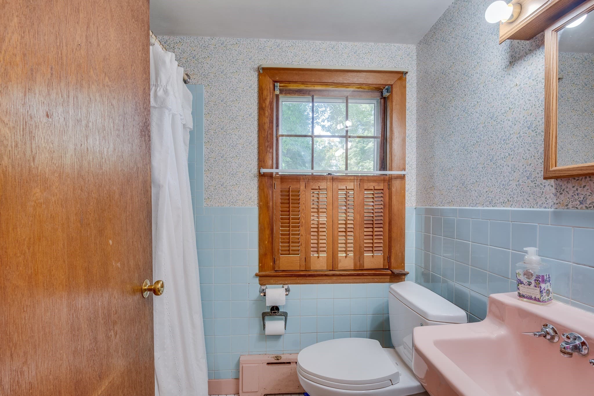 Single Family Residence at 20 Tyler Rd, Beverly MA 01915, Beverly, photo 15 of 30