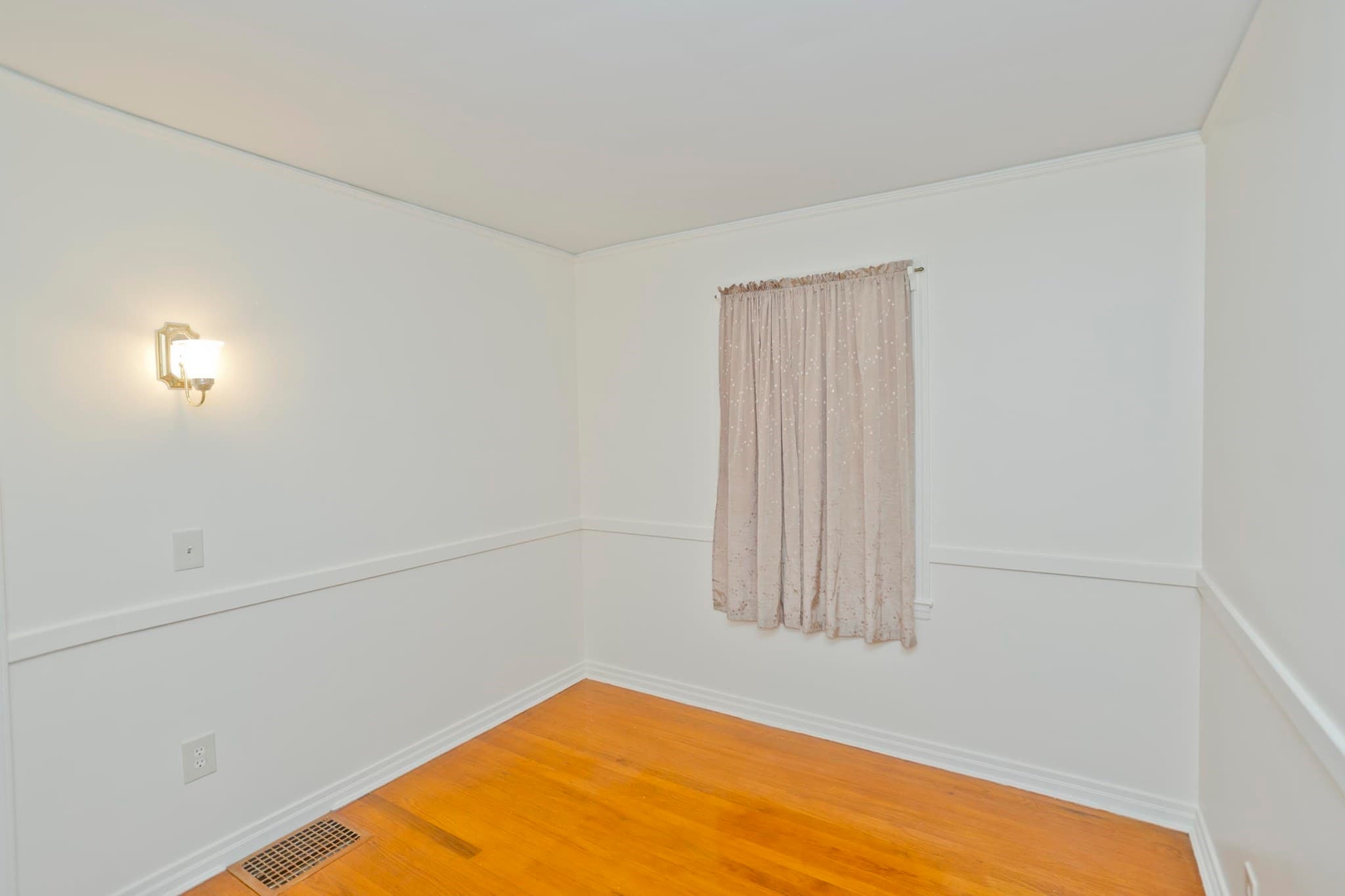 Single Family Residence at 55 Arden St, Springfield MA 01118, Springfield, photo 20 of 32