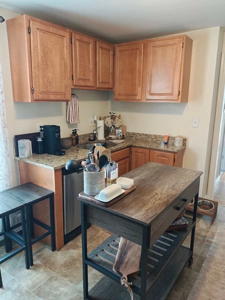 3 Family at 5 Ellery, Boston MA 02127, Boston, photo 7 of 17