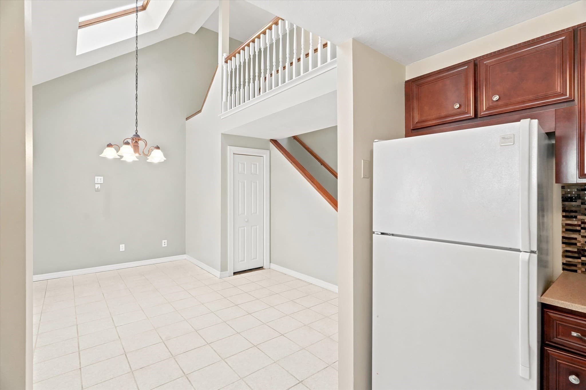 Condominium at 59 Holyoke # 3, Lynn MA 01905, Lynn, photo 12 of 41