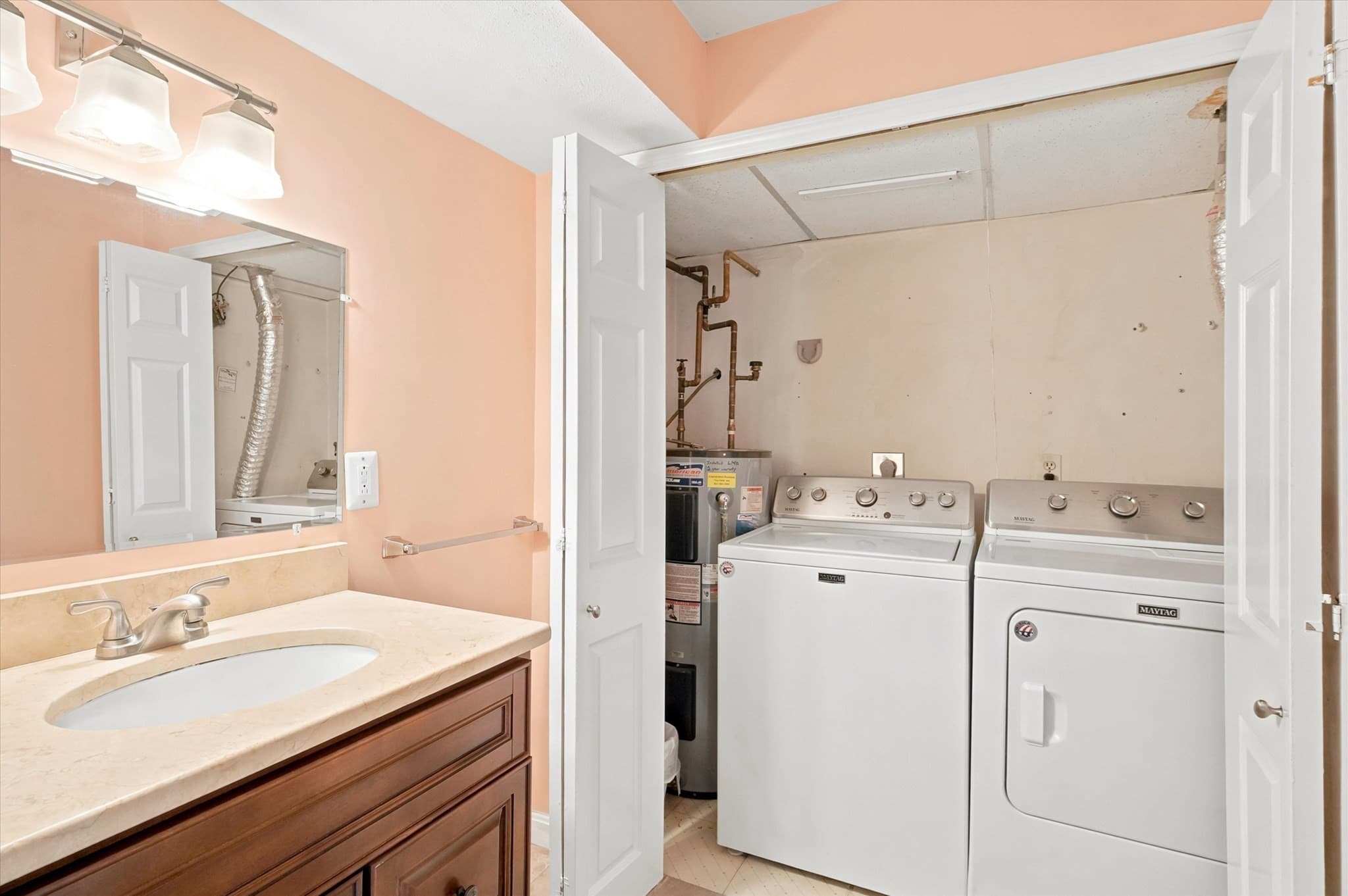 Condominium at 59 Holyoke # 3, Lynn MA 01905, Lynn, photo 24 of 41