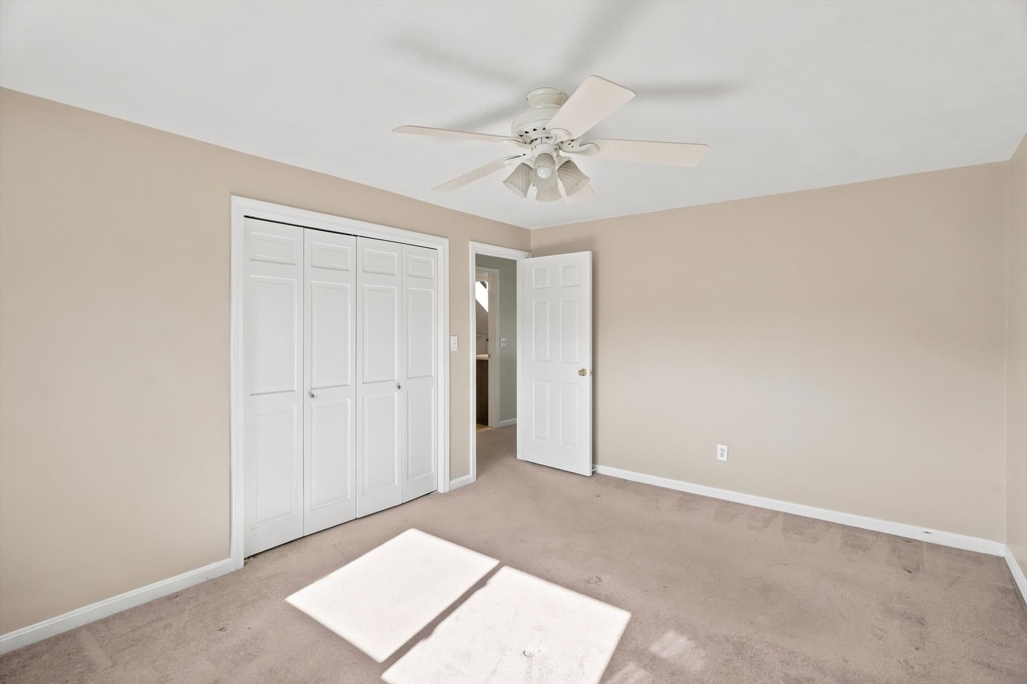 Condominium at 59 Holyoke # 3, Lynn MA 01905, Lynn, photo 30 of 41
