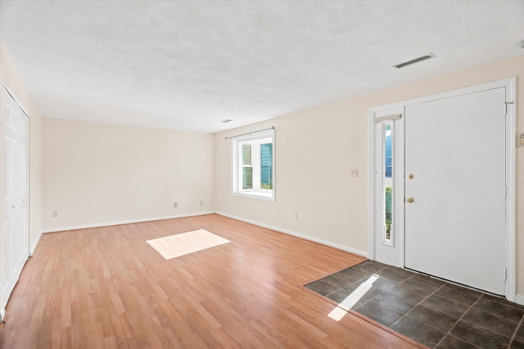Condominium at 59 Holyoke # 3, Lynn MA 01905, Lynn, photo 19 of 41