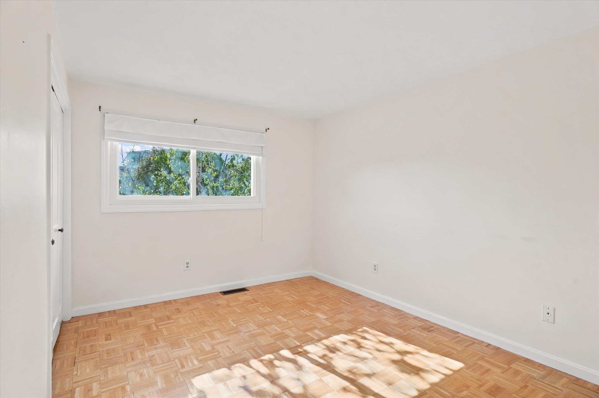 Condominium at 59 Holyoke # 3, Lynn MA 01905, Lynn, photo 31 of 41