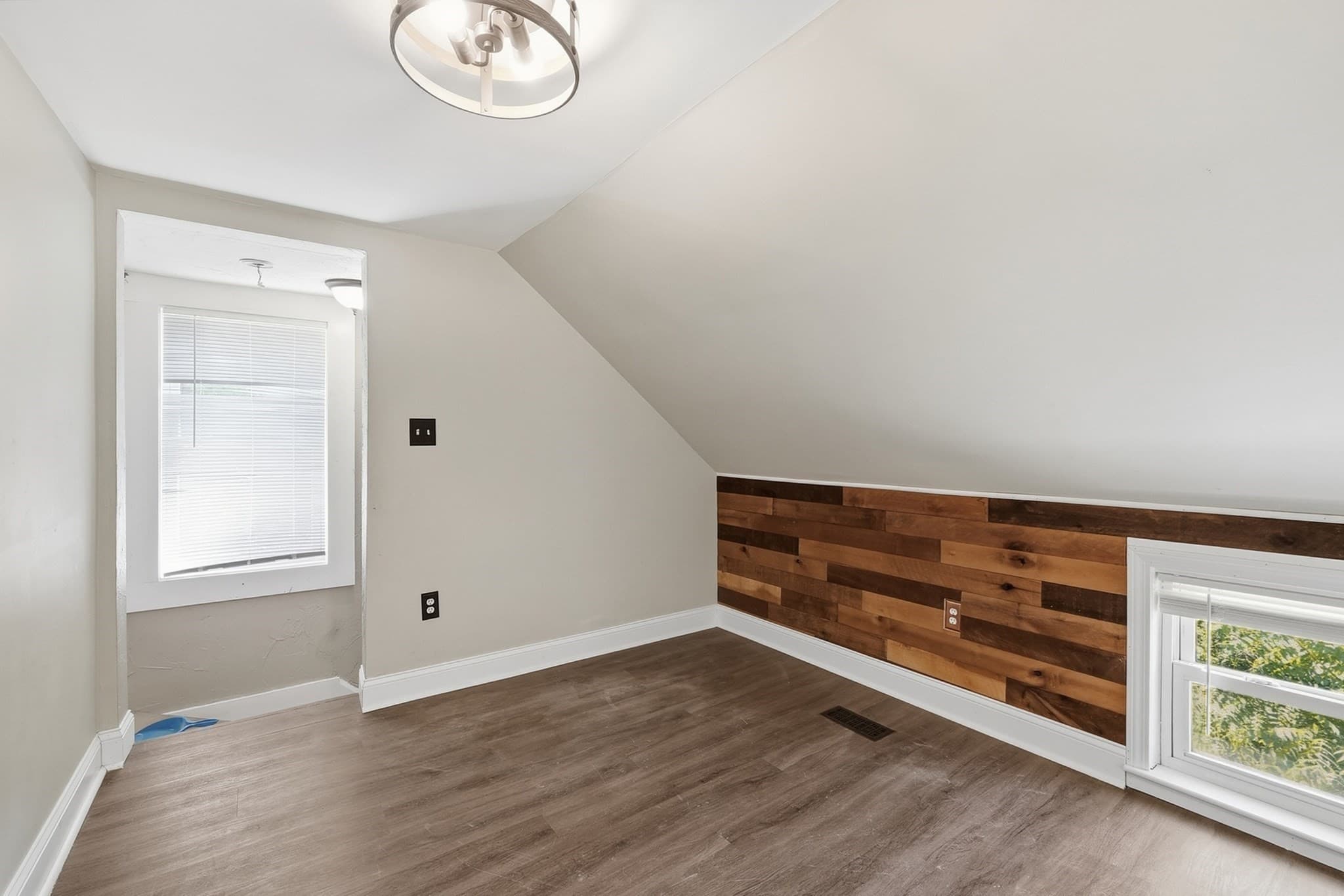 Single Family Residence at 6 Goddard St, Webster MA 01570, Webster, photo 17 of 29