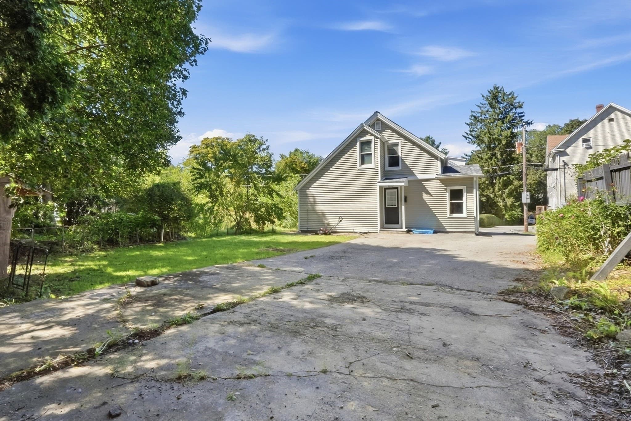 Single Family Residence at 6 Goddard St, Webster MA 01570, Webster, photo 25 of 29