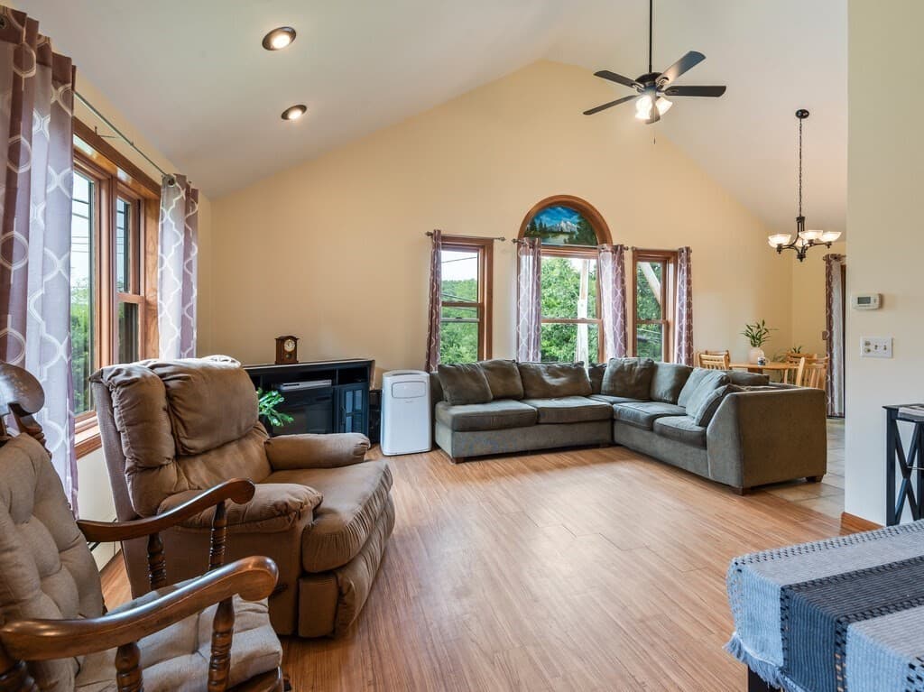 Single Family Residence at 51 Old North Woodstock Rd, Southbridge MA 01550, Southbridge, photo 5 of 23