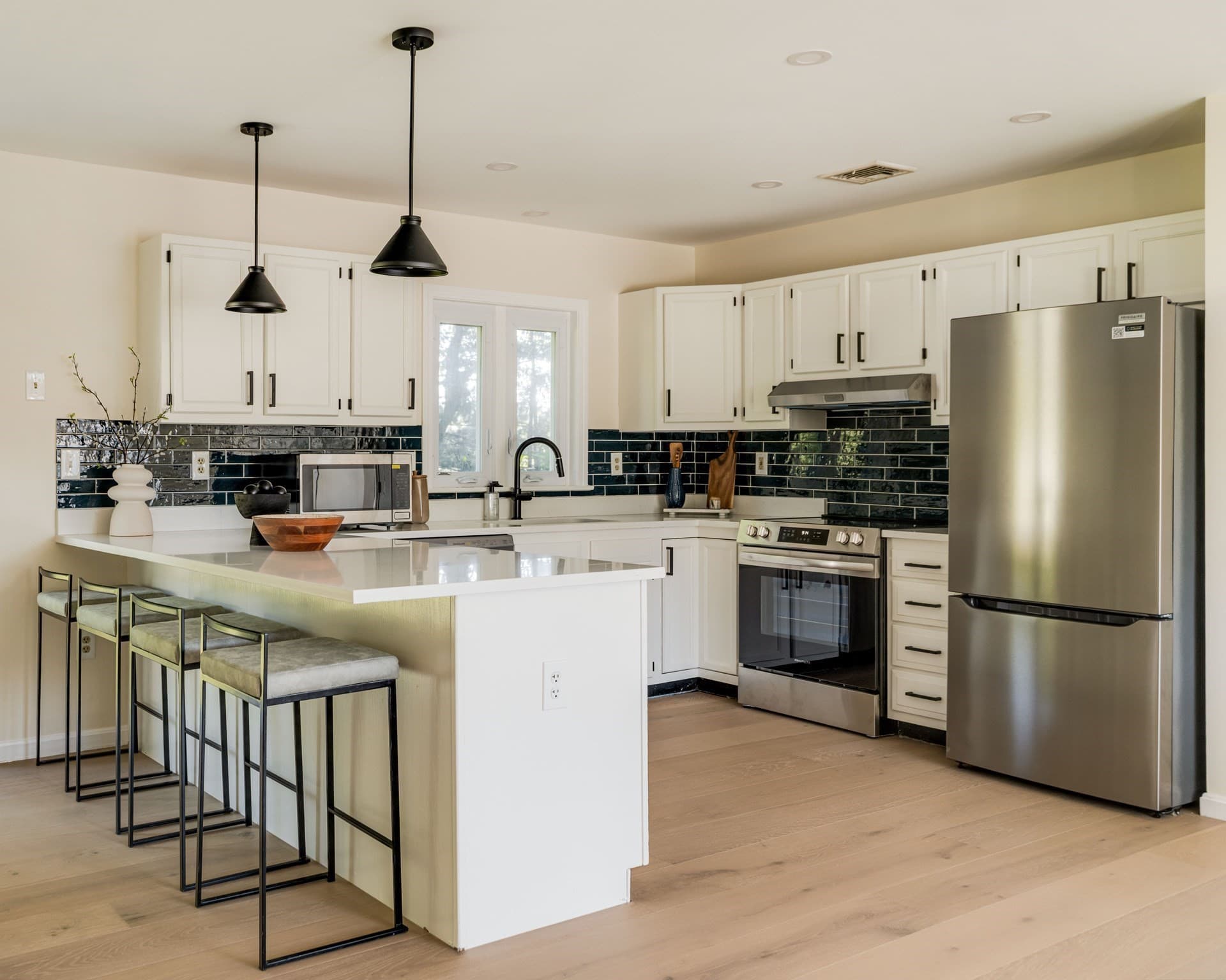 Single Family Residence at 35 Alison Way, Lynn MA 01904, Lynn, photo 9 of 39