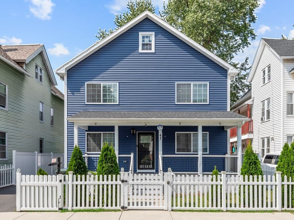 42 Ringgold St, Springfield MA 01107