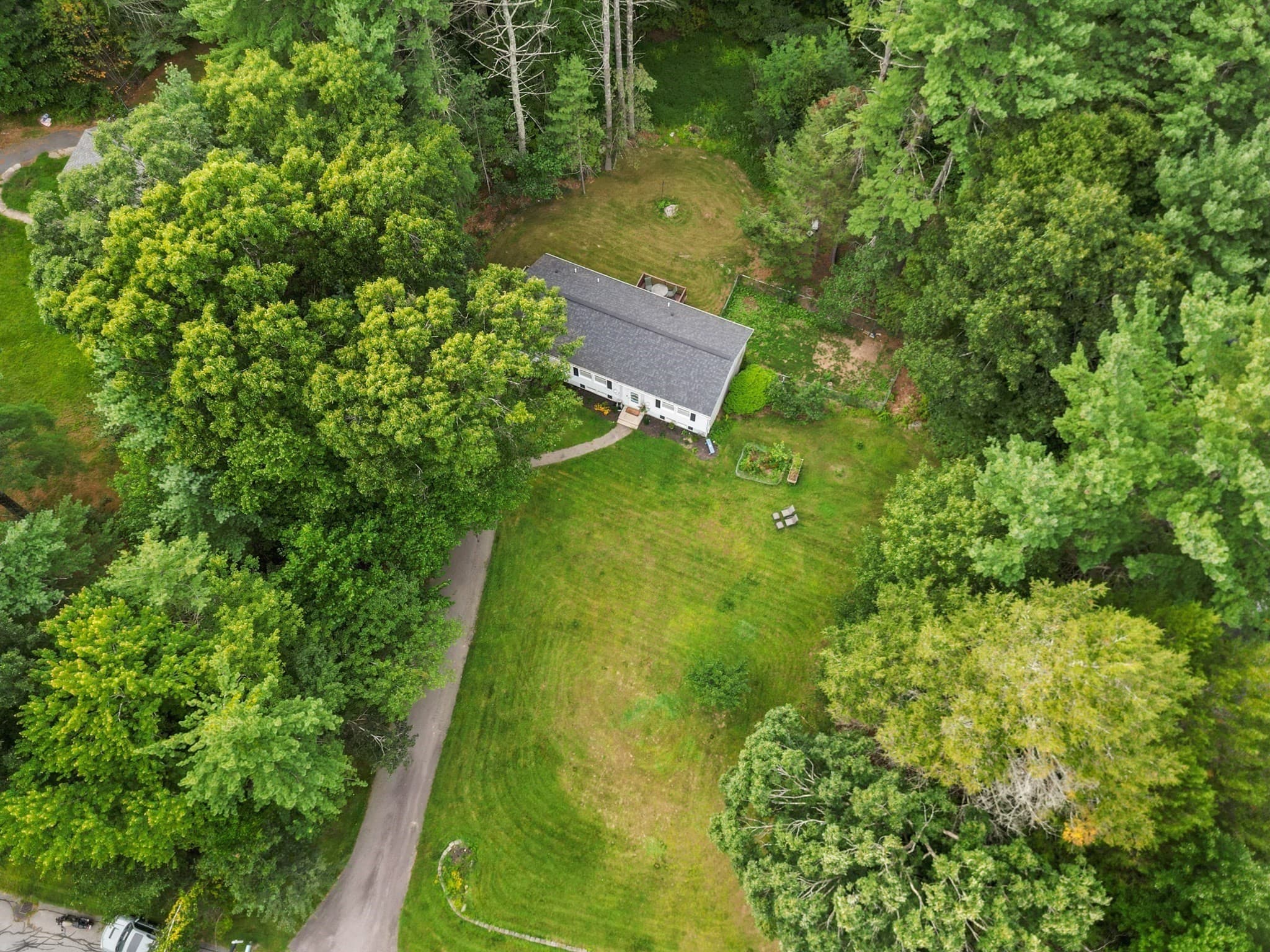 Single Family Residence at 41 Woodland Rd, Uxbridge MA 01569, Uxbridge, photo 23 of 31