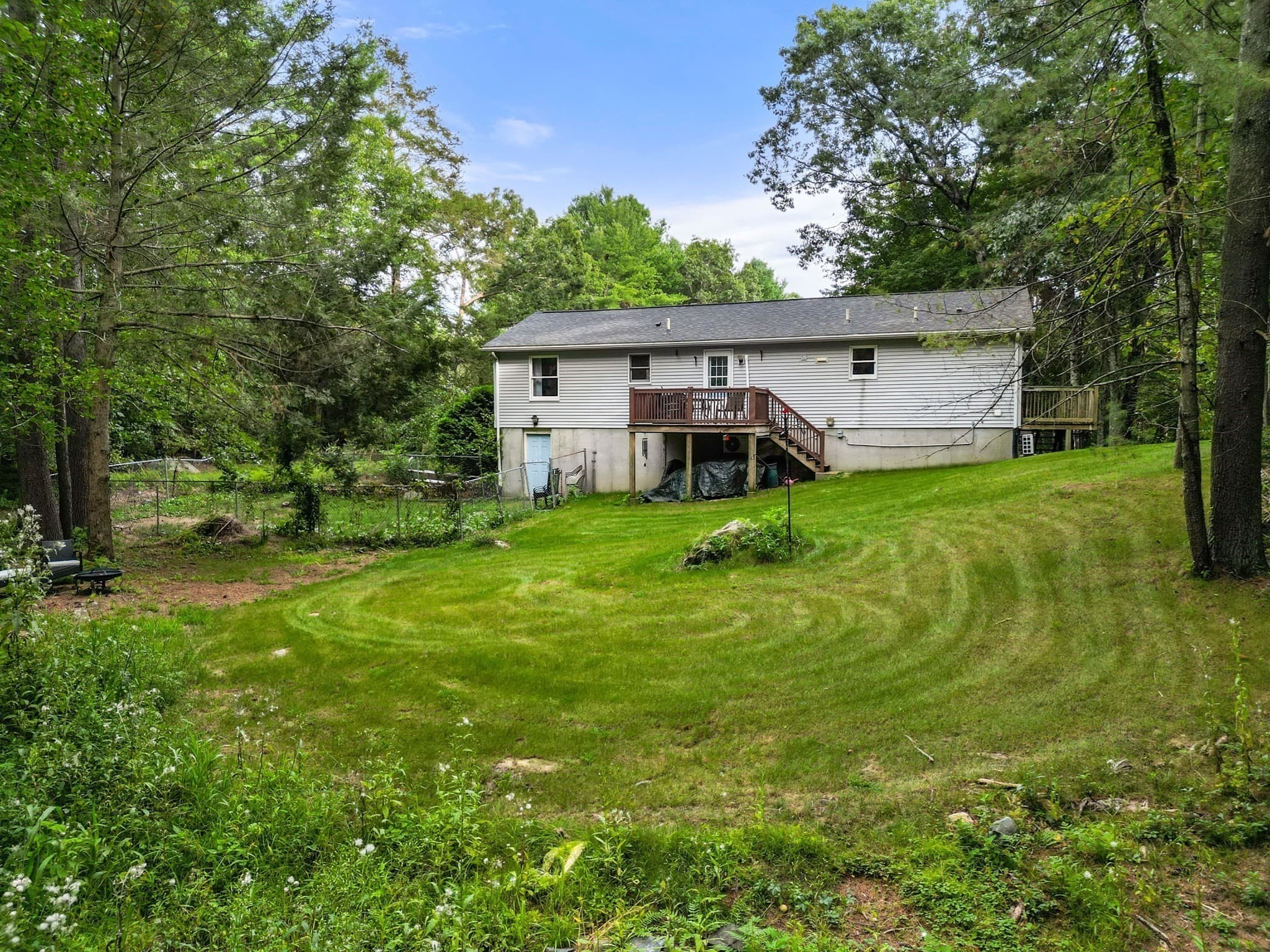 Single Family Residence at 41 Woodland Rd, Uxbridge MA 01569, Uxbridge, photo 27 of 31
