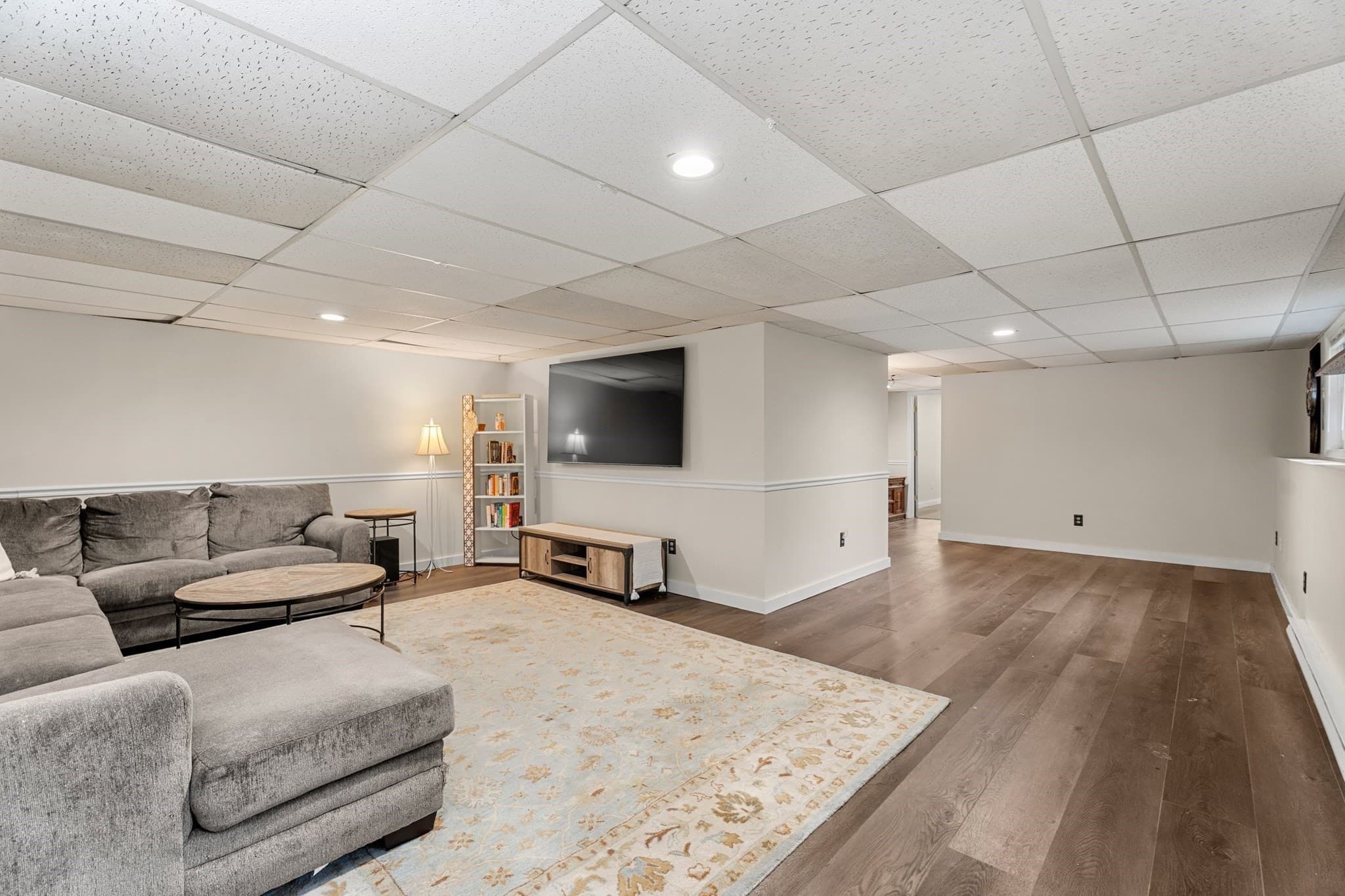 Single Family Residence at 41 Woodland Rd, Uxbridge MA 01569, Uxbridge, photo 19 of 31