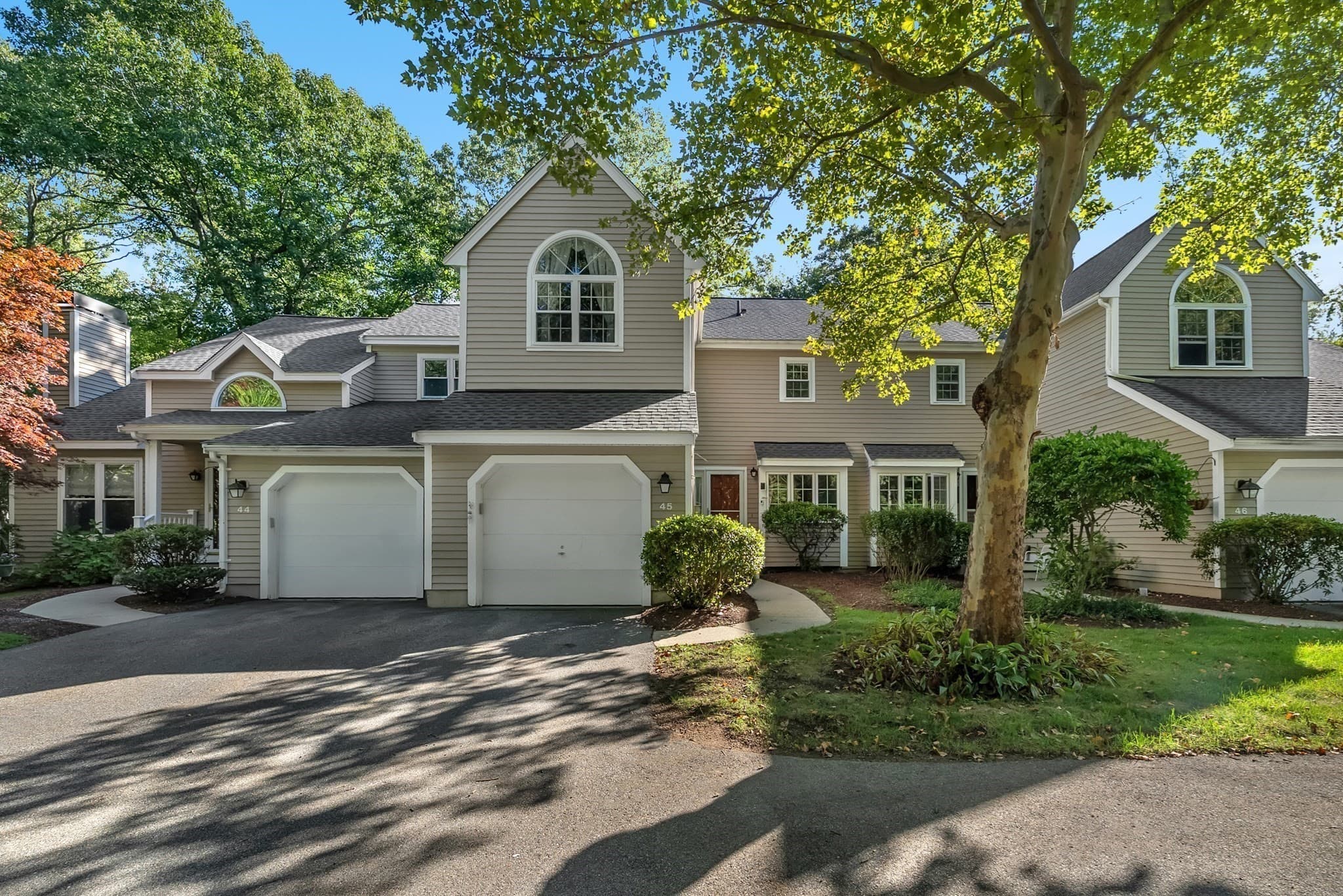 Condominium at 45 Bishops Forest Dr # 45, Waltham MA 02452, Waltham, photo 2 of 42