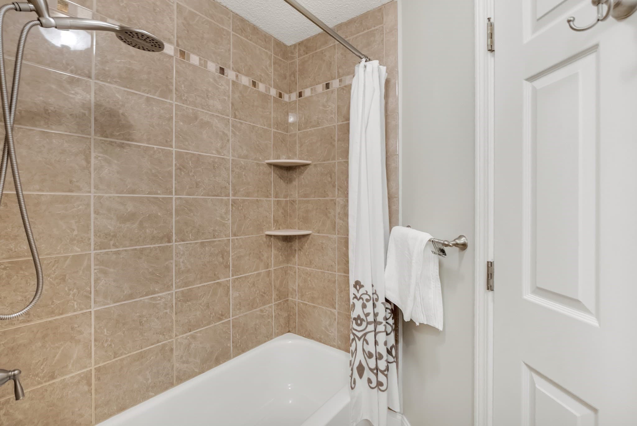Condominium at 45 Bishops Forest Dr # 45, Waltham MA 02452, Waltham, photo 26 of 42