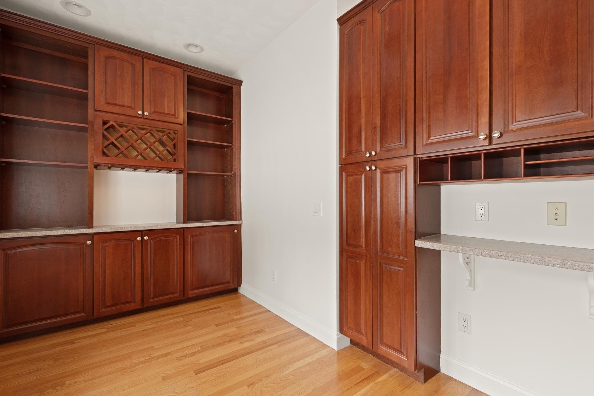 Condominium at 8 Dansreau Place # 8, Middleton MA 01949, Middleton, photo 17 of 41