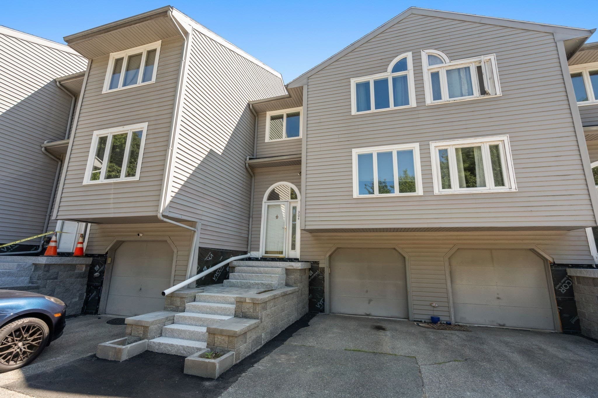 Condominium at 304 Erin Rd # 304, Stoughton MA 02072, Stoughton, photo 2 of 37