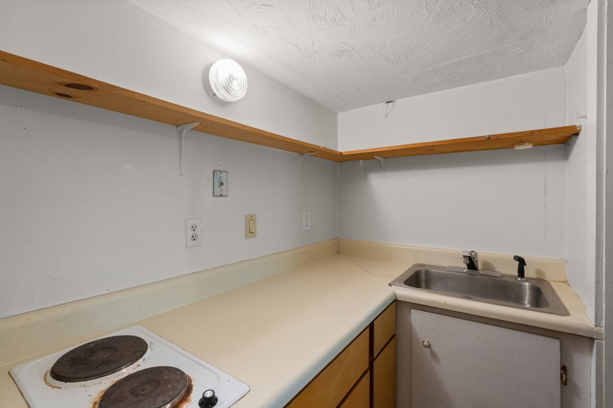 Condominium at 304 Erin Rd # 304, Stoughton MA 02072, Stoughton, photo 28 of 37