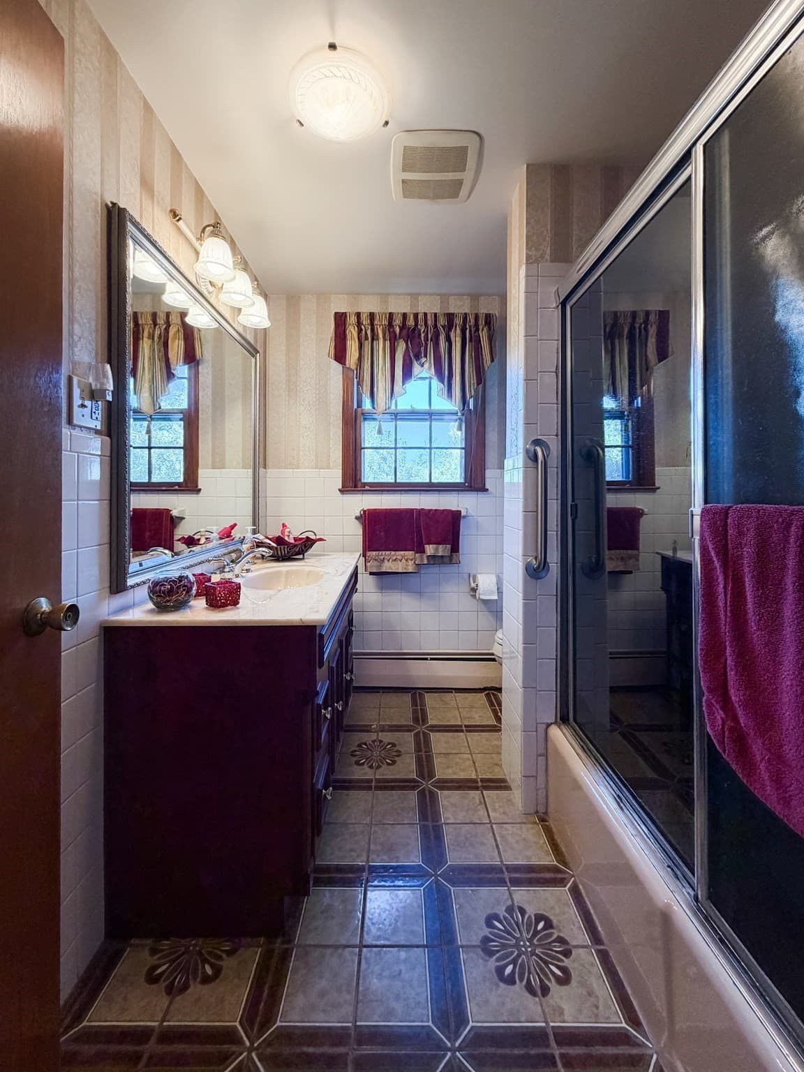 Single Family Residence at 38 Amelia Pl, Revere MA 02151, Revere, photo 16 of 26