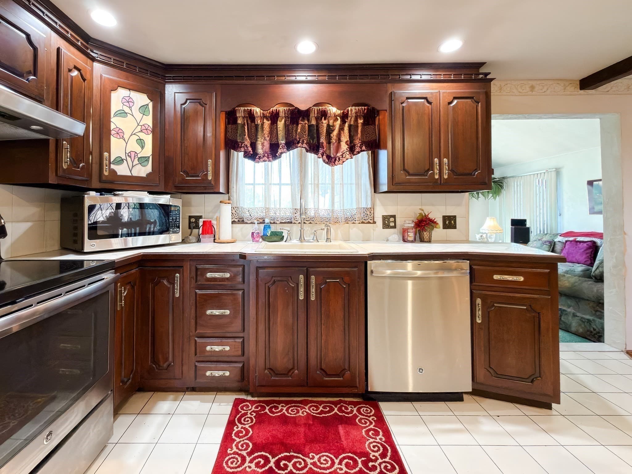 Single Family Residence at 38 Amelia Pl, Revere MA 02151, Revere, photo 10 of 26