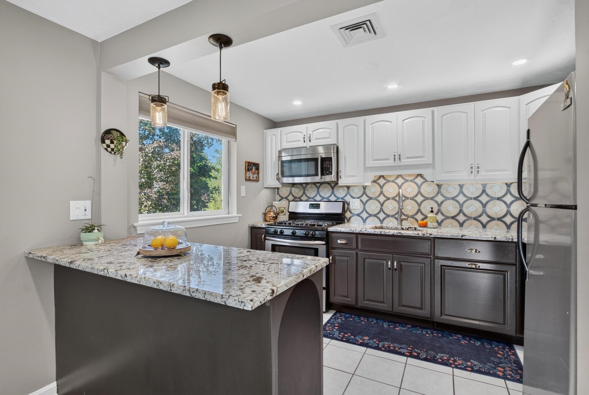 Condominium at 360 Littleton Road # C1, Chelmsford MA 01824, Chelmsford, photo 2 of 29