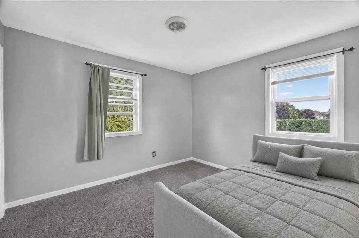 Single Family Residence at 49 Shirley St, New Bedford MA 02746, New Bedford, photo 12 of 42