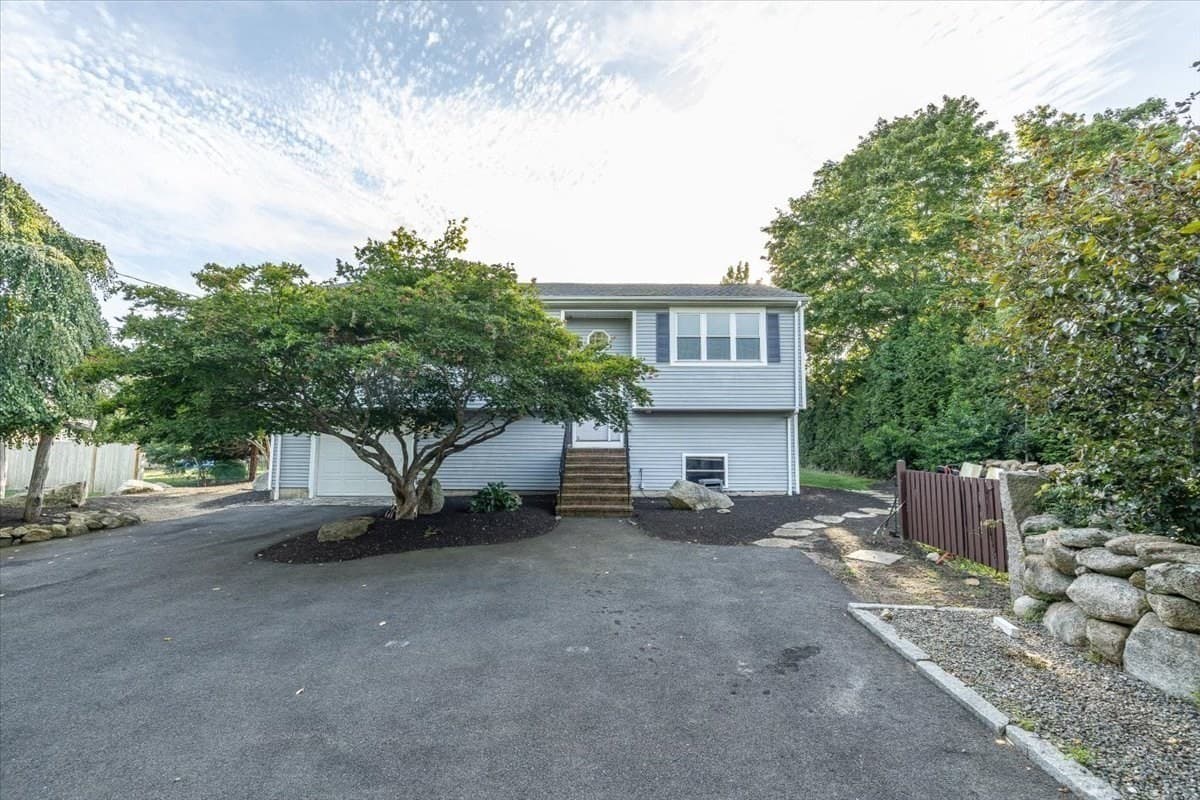 Single Family Residence at 49 Shirley St, New Bedford MA 02746, New Bedford, photo 34 of 42