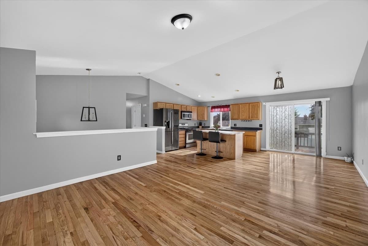 Single Family Residence at 49 Shirley St, New Bedford MA 02746, New Bedford, photo 4 of 42