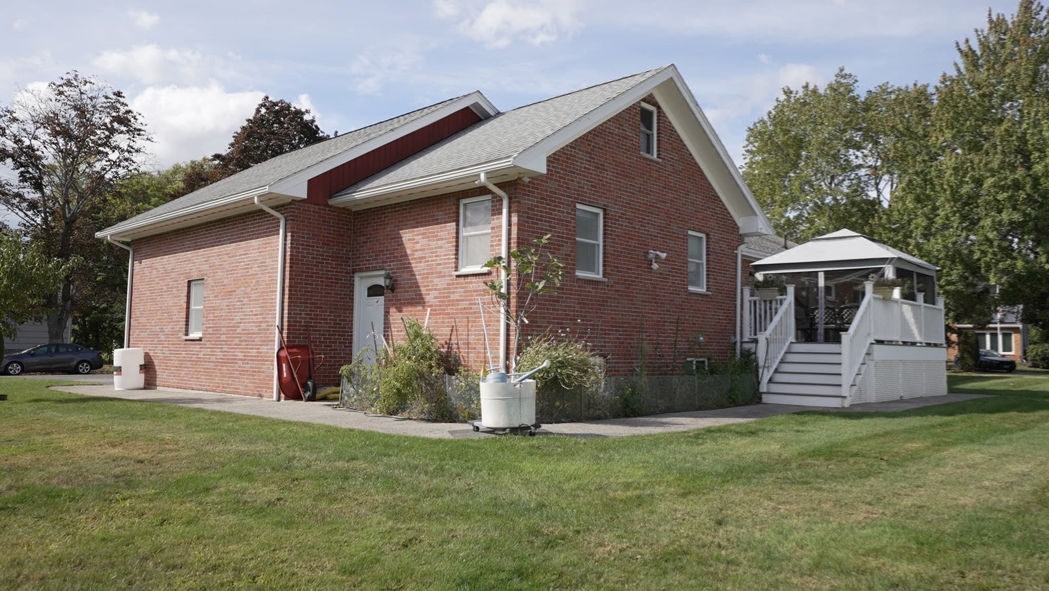 Single Family Residence at 23 Laurine Rd, Saugus MA 01906, Saugus, photo 35 of 36