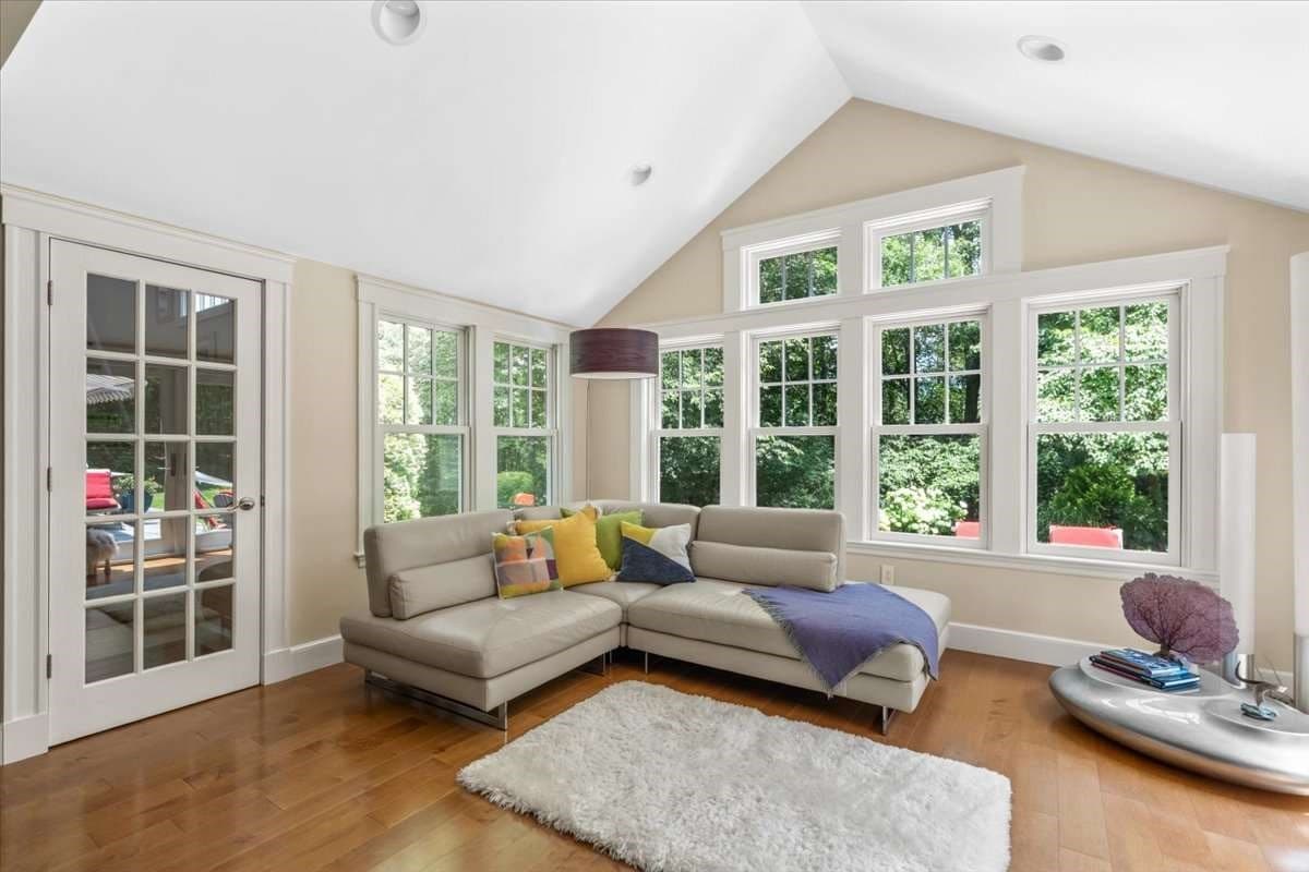 Single Family Residence at 71 Arrow Head Rd, Marshfield MA 02050, Marshfield, photo 8 of 41