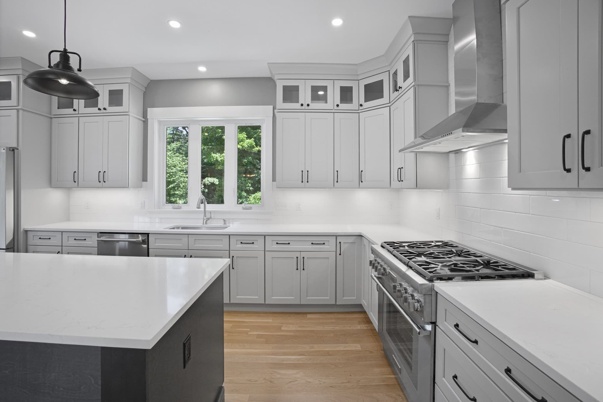 Single Family Residence at 15 Tuscan Ct, Cumberland RI 02864, Cumberland, photo 6 of 42