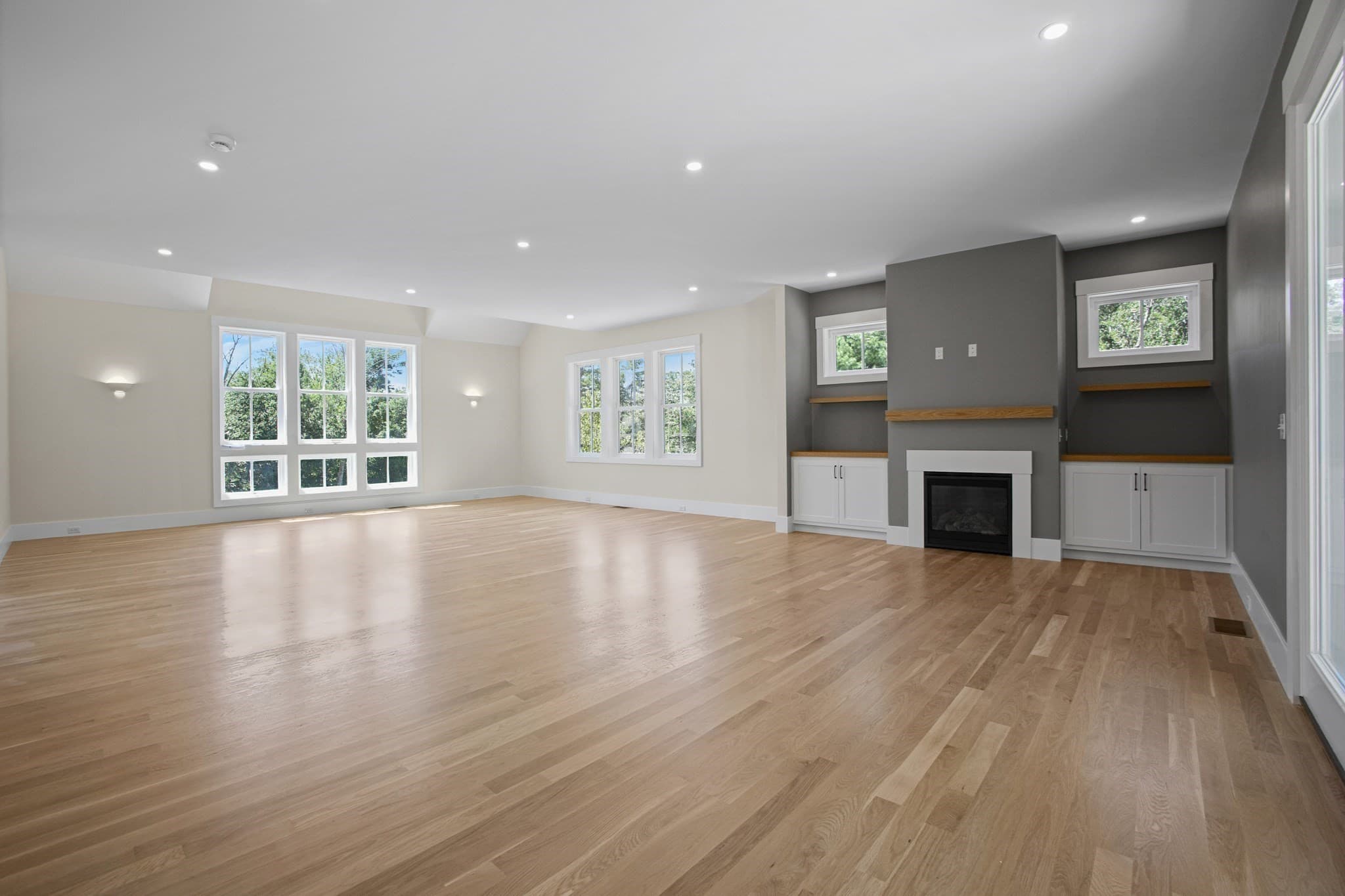 Single Family Residence at 15 Tuscan Ct, Cumberland RI 02864, Cumberland, photo 13 of 42
