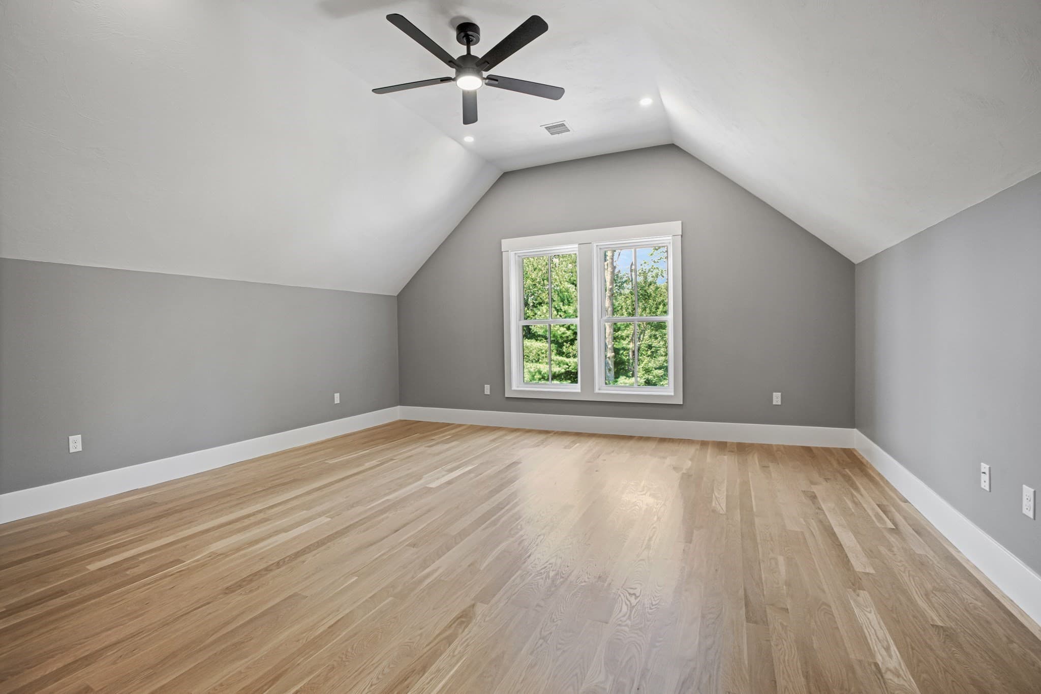 Single Family Residence at 15 Tuscan Ct, Cumberland RI 02864, Cumberland, photo 25 of 42