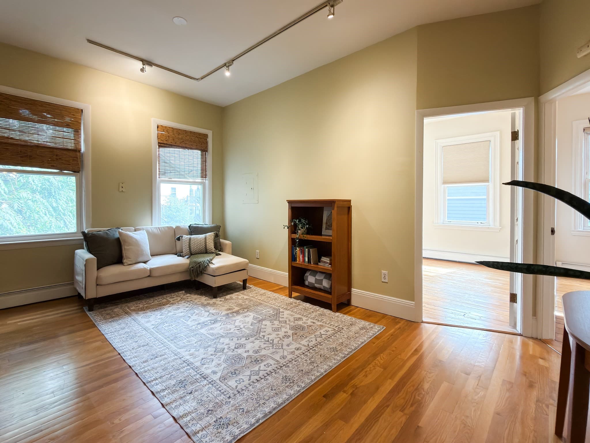Condominium at 392 Norfolk St # 2, Cambridge MA 02139, Cambridge, photo 4 of 12