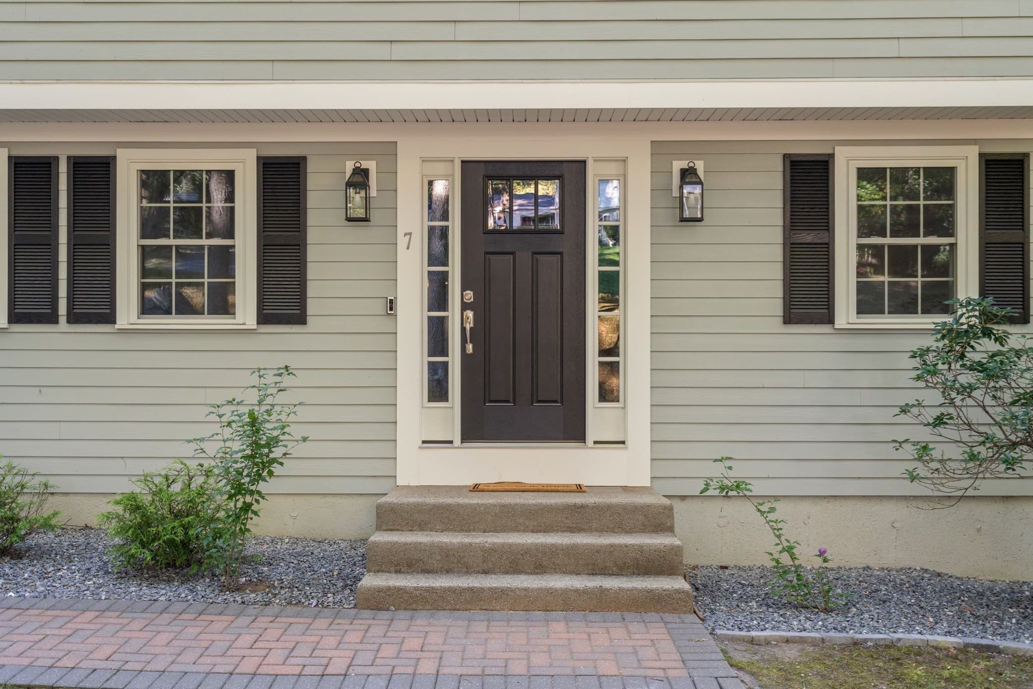 Single Family Residence at 7 Tara Road, Southborough MA 01772, Southborough, photo 2 of 42