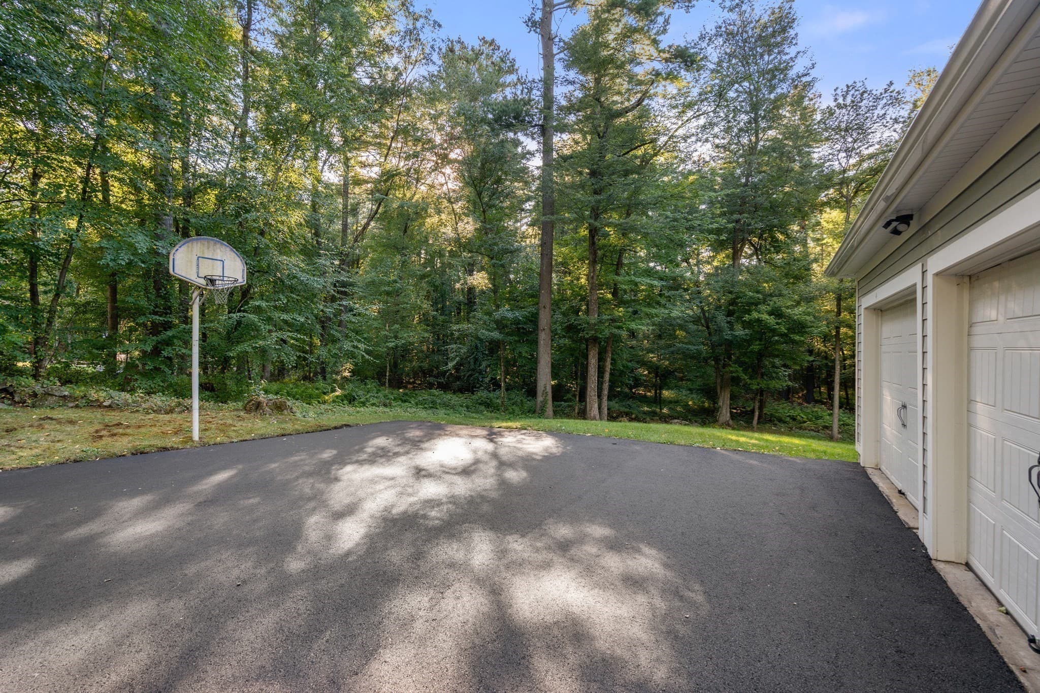 Single Family Residence at 7 Tara Road, Southborough MA 01772, Southborough, photo 38 of 42