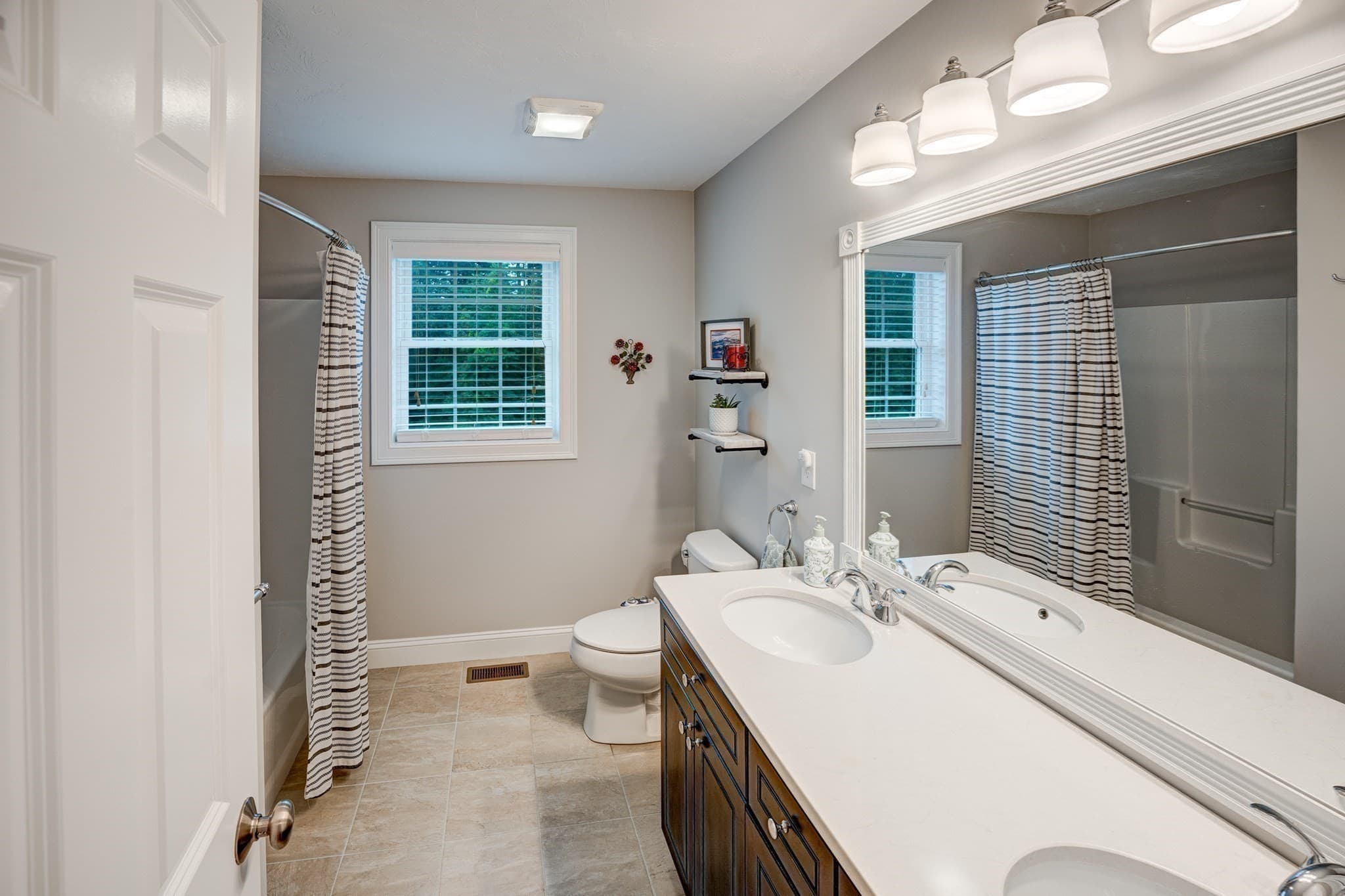 Single Family Residence at 5 Mcintosh Ln, Littleton MA 01460, photo 28 of 42