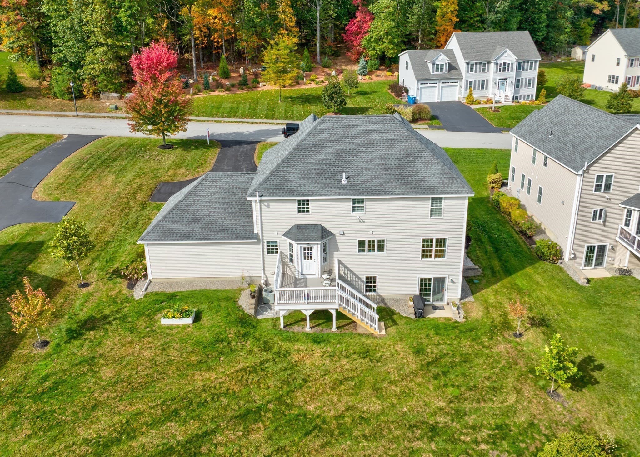 Single Family Residence at 5 Mcintosh Ln, Littleton MA 01460, photo 34 of 42
