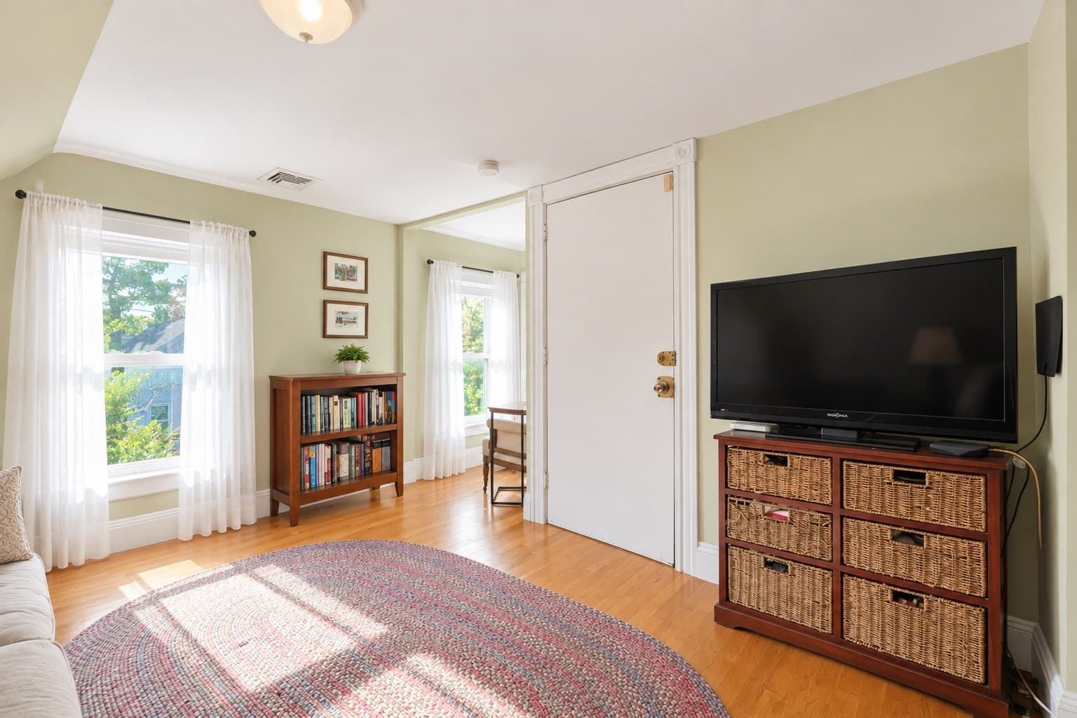 Condominium at 42 Cedar St # 3, Somerville MA 02143, Somerville, photo 9 of 39