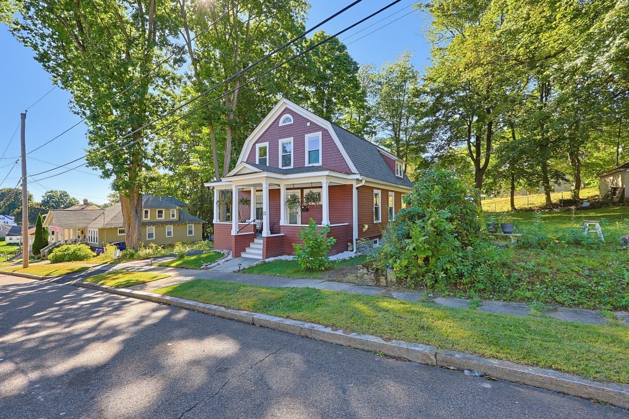 Single Family Residence at 23 Tallawanda Dr., Worcester MA 01603, Worcester, photo 3 of 27