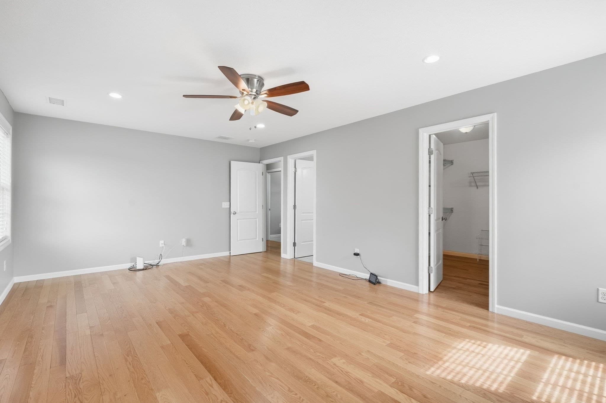 Single Family Residence at 37 Wells St, Springfield MA 01104, Springfield, photo 26 of 39