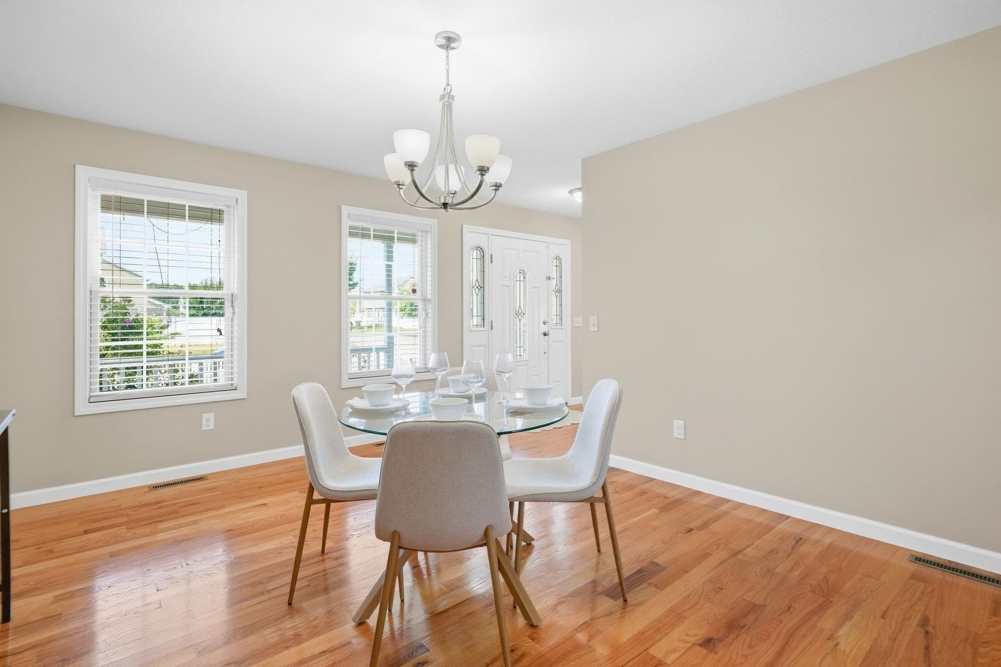 Single Family Residence at 37 Wells St, Springfield MA 01104, Springfield, photo 18 of 39