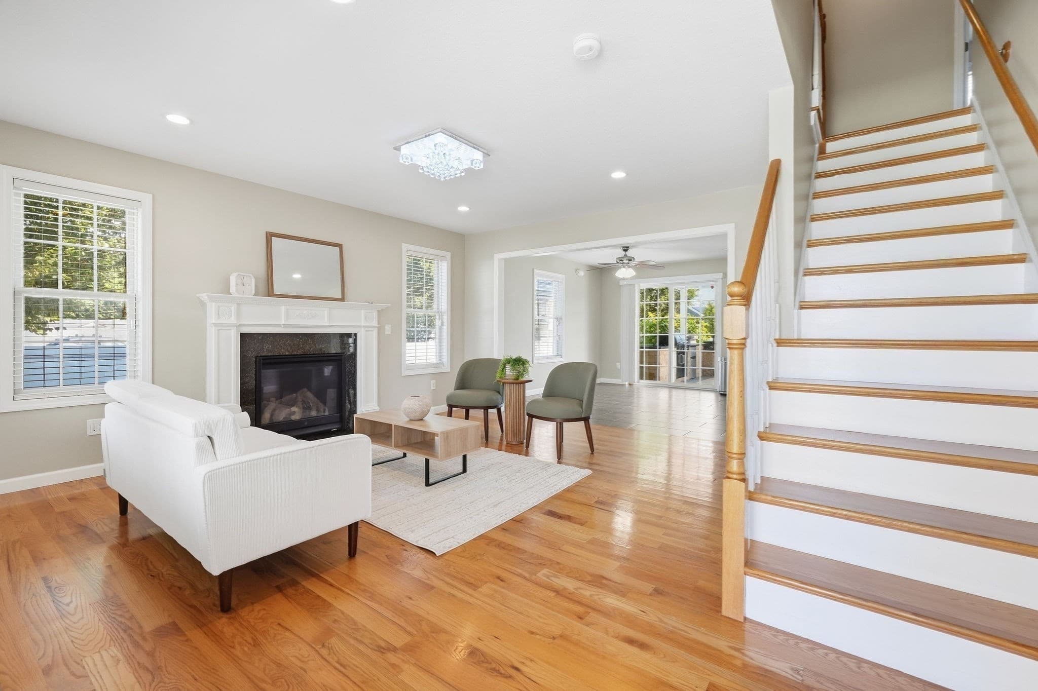 Single Family Residence at 37 Wells St, Springfield MA 01104, Springfield, photo 15 of 39