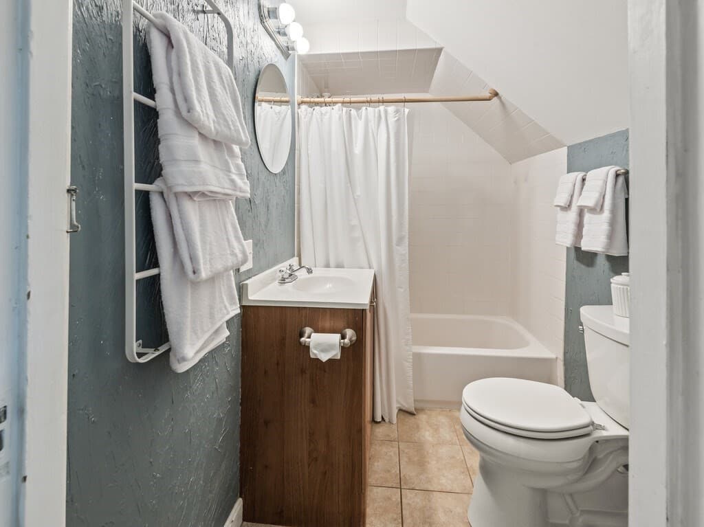 Single Family Residence at 60 Bowker Street, Worcester MA 01604, Worcester, photo 21 of 39